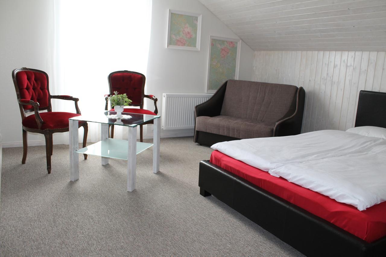 Viesu Nams Amrai Hotel Ventspils Ngoại thất bức ảnh
