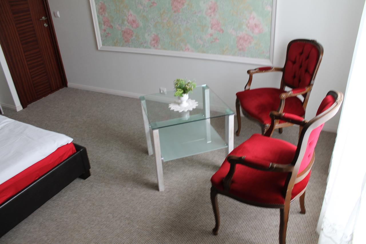 Viesu Nams Amrai Hotel Ventspils Ngoại thất bức ảnh