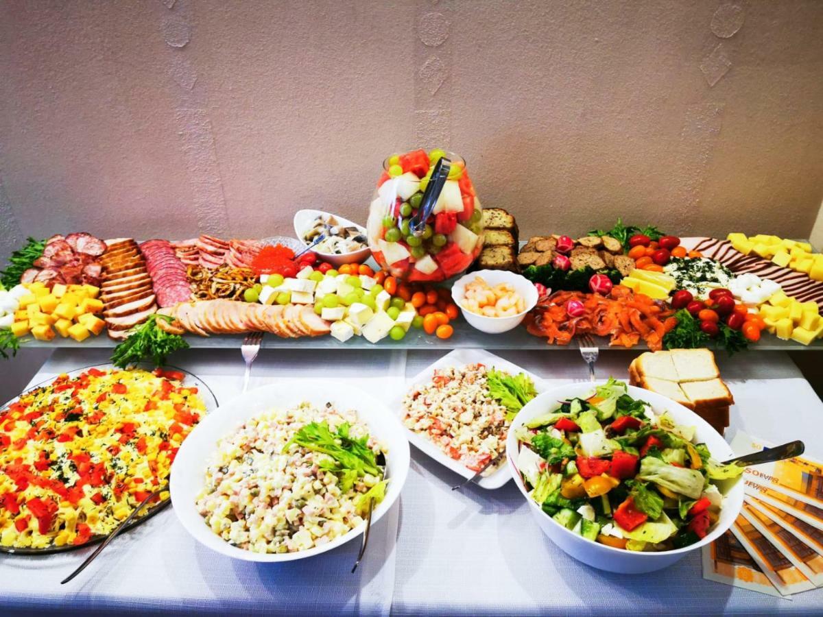 Viesu Nams Amrai Hotel Ventspils Ngoại thất bức ảnh
